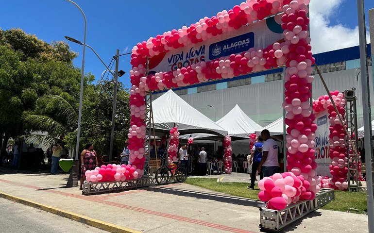  Sesau realiza em Maceió ações de saúde em alusão à Campanha Outubro Rosa 