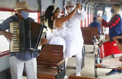 Trem Maria Fumaça anima o quinto dia do São João de Maceió