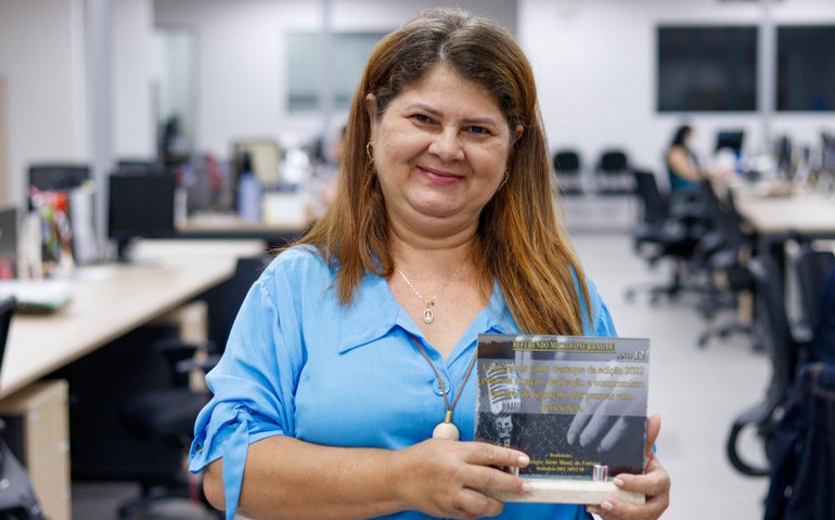 Servidora da Seduc recebe homenagem pela atuação na Educação Especial