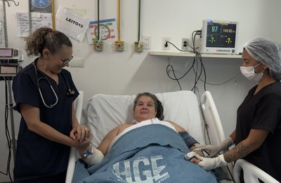 Equipe multidisciplinar do HGE salva a vida de marisqueira que sofreu o quarto AVC