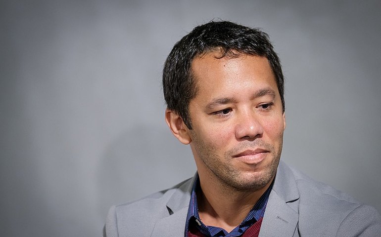 Itamar Vieira Junior, de Torto Arado, e Stênio Gardel concorrem a prêmio literário