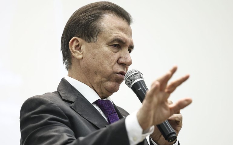 Ministro do Trabalho diz que país não deve se desesperar por tarifaço