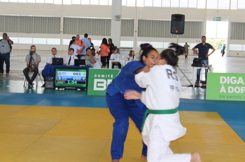Judoca de Piranhas é destaque no primeiro dia dos Jogos Escolares