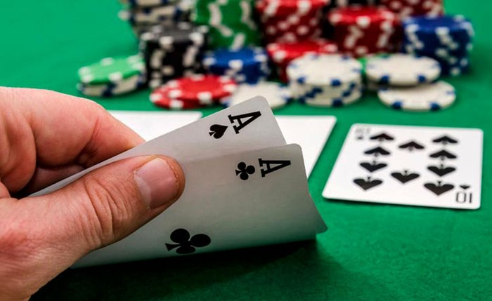 O Poker é um dos jogos de cartas mais divertidos e solicitados pelas pessoas que visitam os cassinos