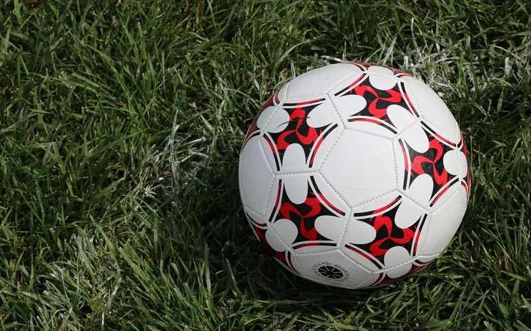 Galo e Botafogo, finalistas da Libertadores, lutam para igualar rivais