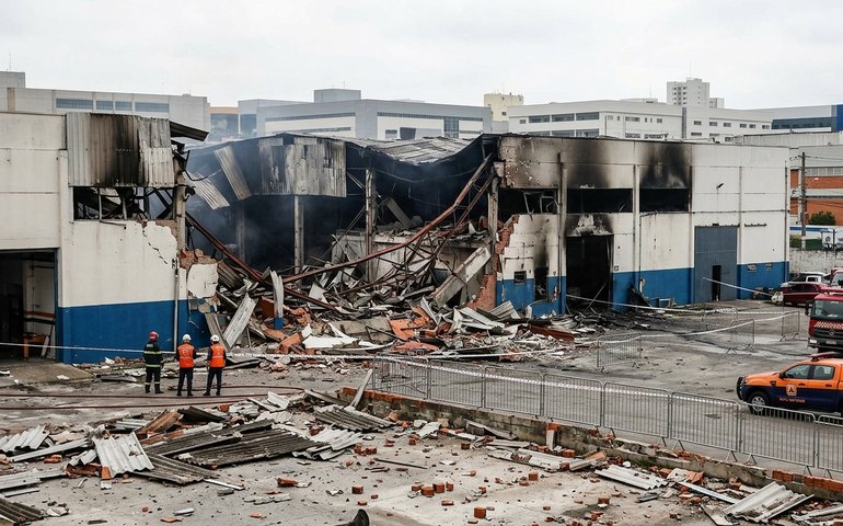 Defesa Civil descarta novas explosões, mas alerta para risco de desabamentos no Jaguaré