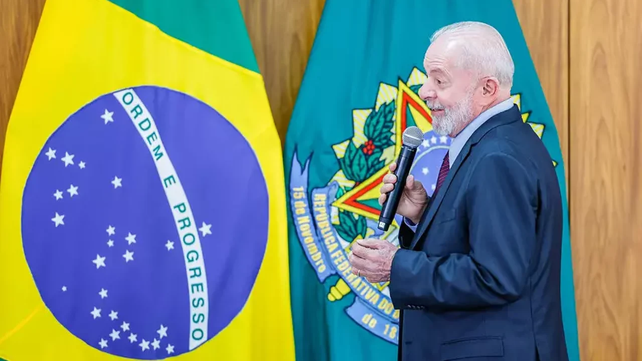 Presidente da Malásia diz a Lula que ele tem admiradores no seu país