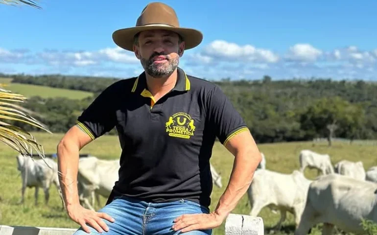 Ex-prefeito de Embu das Artes é condenado a três anos e nove meses de prisão