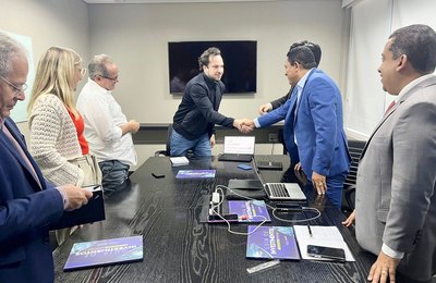 Comitiva de Palmeira cumpre agenda oficial em São Paulo
