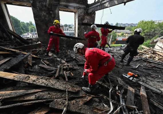 Rússia ataca a região ucraniana de Odessa e a capital Kiev com drones