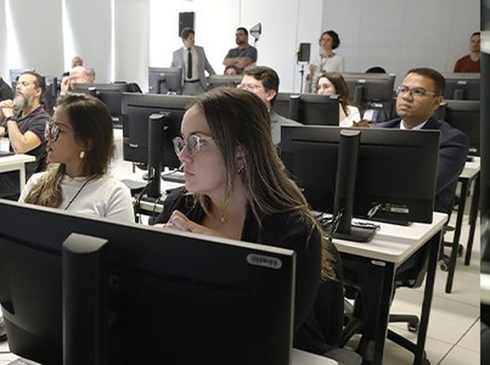 TSE promove treinamento para partidos sobre novos sistemas de candidaturas e contas