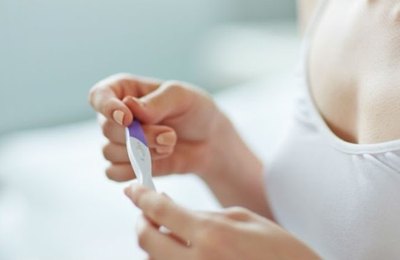 Políticas de saúde e educação sexual podem reduzir gastos públicos com gestações indesejadas