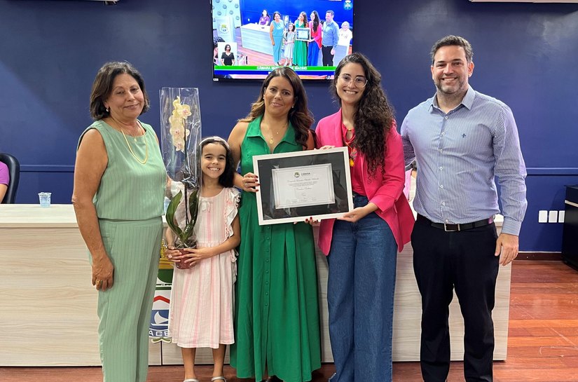 Secretária de Relações Federativas recebe comenda da Câmara de Vereadores de Maceió
