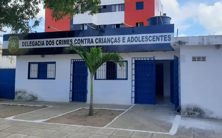 Polícia Civil prende homem que adquiria e armazenava imagens envolvendo pornografia infantil
