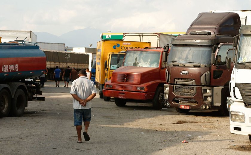 Última parcela dos auxílios Caminhoneiro e Taxista será paga hoje