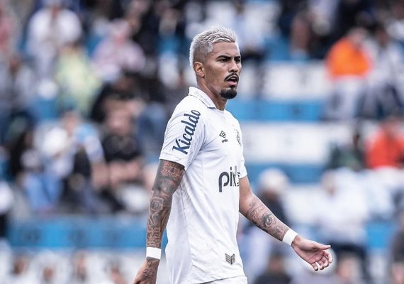 Fora dos planos de Carille, meia Ivonei rescinde contrato 'de forma amigável' com o Santos