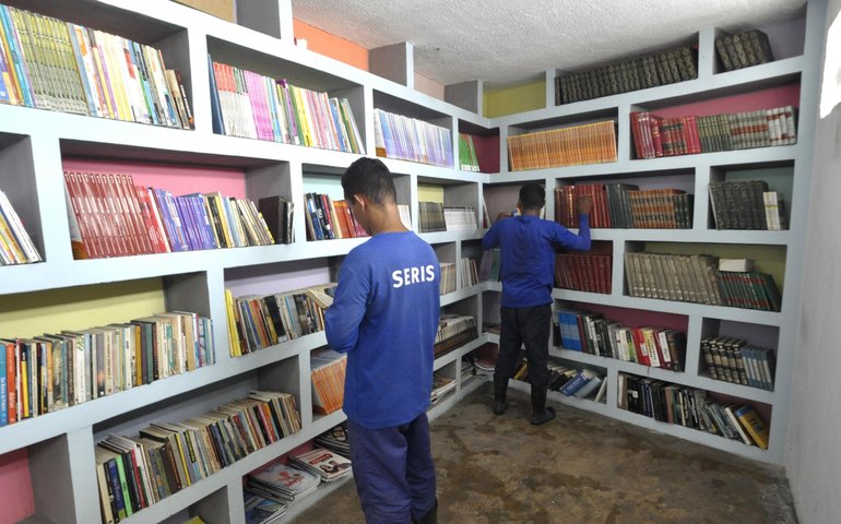 Projeto “Livros que Libertam” é destaque em publicação da Escola de Formação de Magistrados