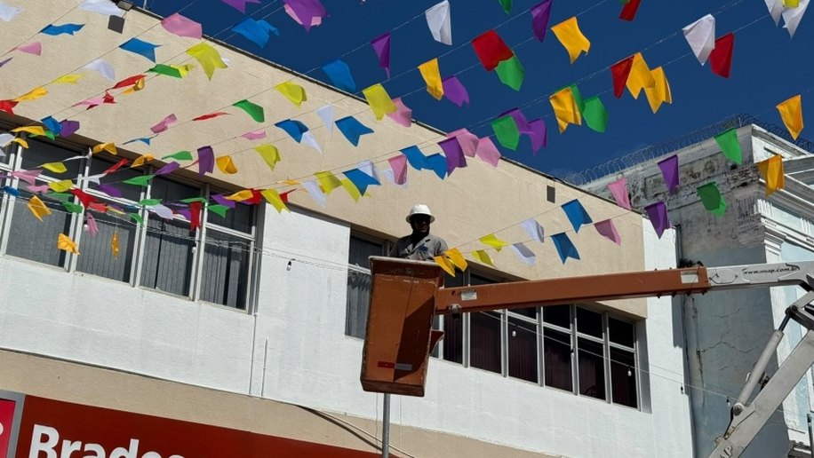 Segurança Cidadã reforça proteção das instalações elétricas e decoração junina no Jaraguá