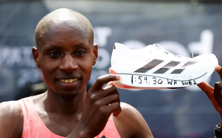 Pão com mel, 240 km por semana e ‘supersapatilhas’: conheça receita que levou maratonista queninano a recorde histórico em Londres