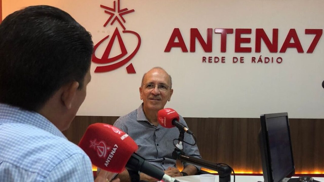 Ronaldo Lopes destaca parceria do Governo de Alagoas com Penedo durante entrevista para Antena 7