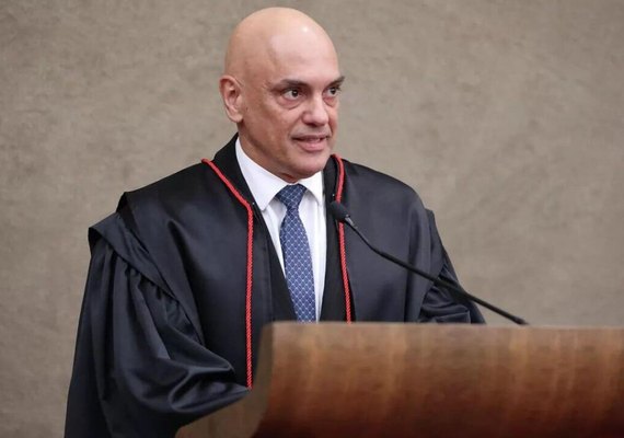 Alexandre de Moraes será o relator de inquérito contra Eduardo Bolsonaro