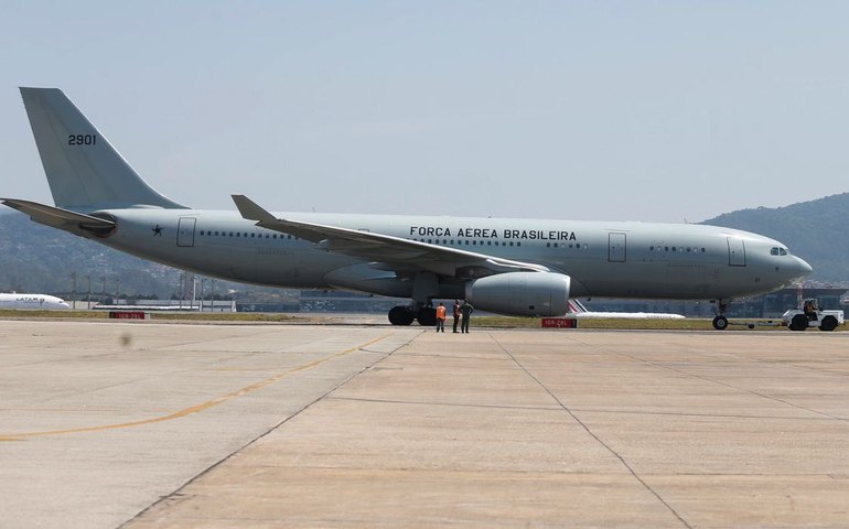 Brasil envia quinto voo para repatriar brasileiros no Líbano