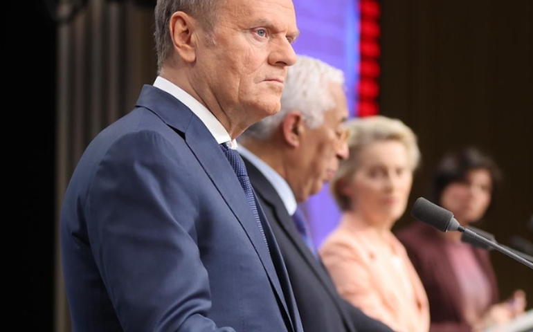 Polônia fala em obter armas nucleares, prepara serviço militar e dobrará efetivo do Exército