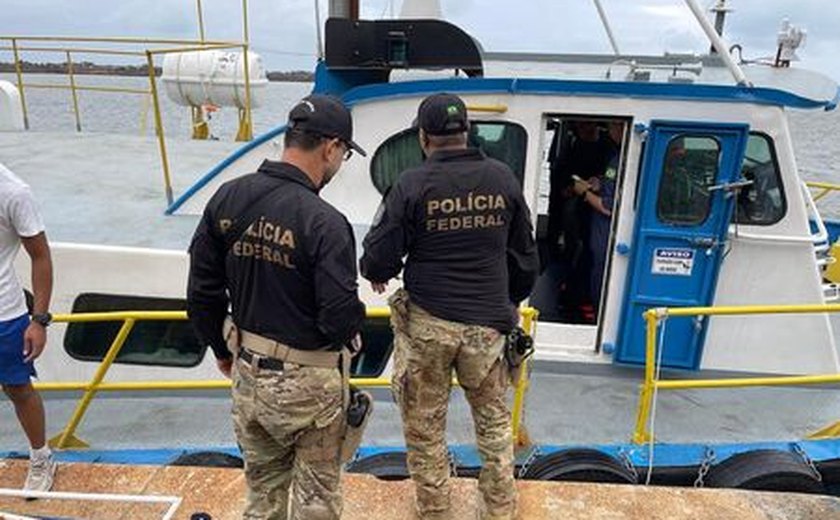 Apreensão de navio com 3,6 toneladas de cocaína é a maior já feita em águas brasileiras'