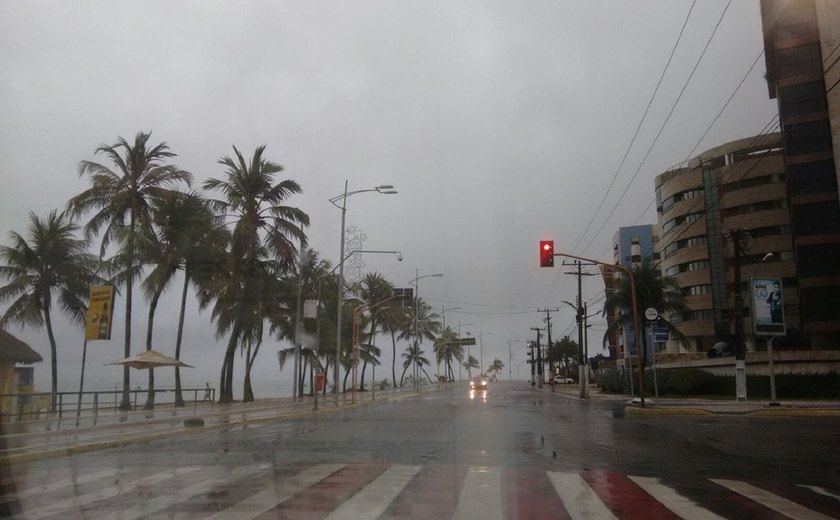 Chuva e sol: previsão do tempo em Alagoas