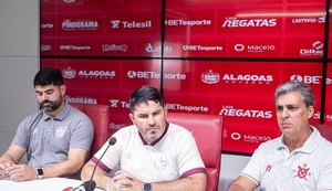 Ari Barros, Eduardo Barroca e Mario Marroquim em coletiva / Foto: ASCOM CRB