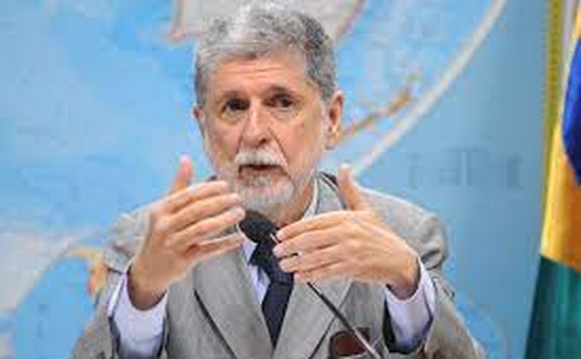 Amorim diz que crítica de Lula à Venezuela demonstra 'preocupação em ajudar processo eleitoral complexo'