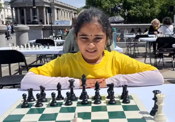 Símbolo de inteligência: prodígio de 10 anos quebra barreiras no xadrez