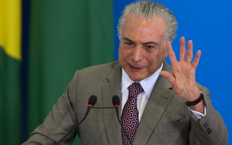 Temer critica 'disputa que se alardeia' entre Judiciário e Legislativo