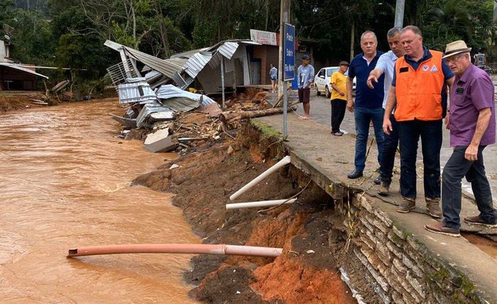 Cerca de 8.777 pessoas foram desalojadas