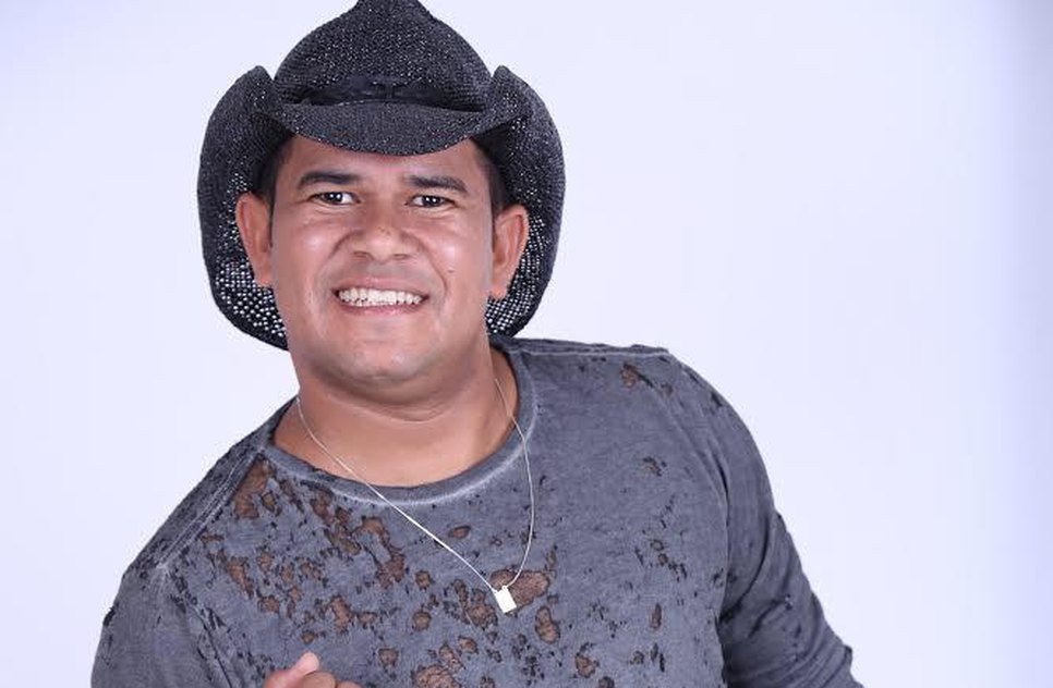 GENINHO BATALHA CANTOR