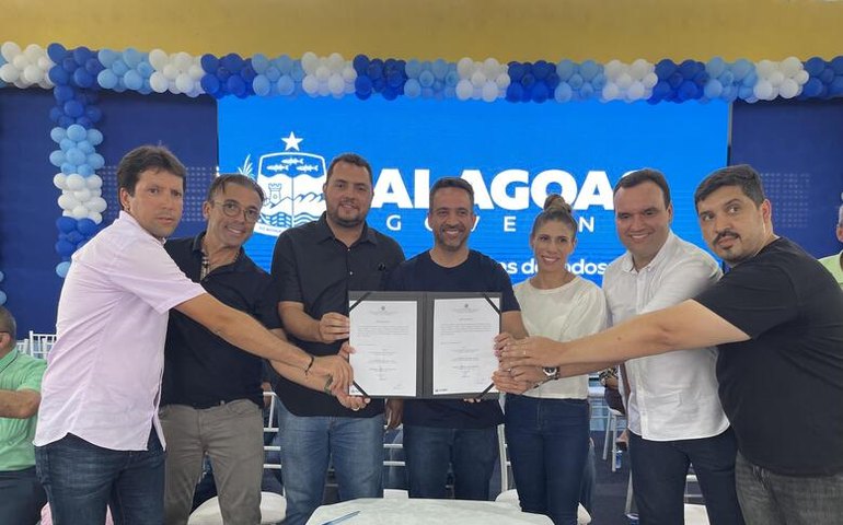 Governo de Alagoas garante água para agricultores familiares de Major Izidoro