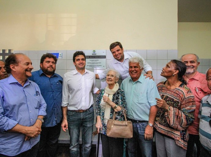 Prefeitura de Maceió entrega USF reformada no Eustáquio Gomes