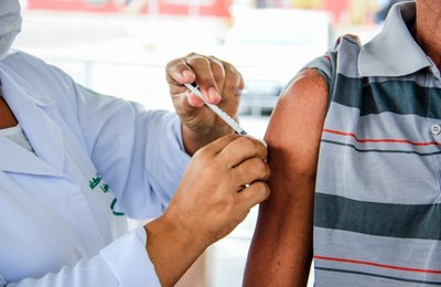 Vacinação contra influenza segue até o dia 30 para público-alvo da campanha em Maceió