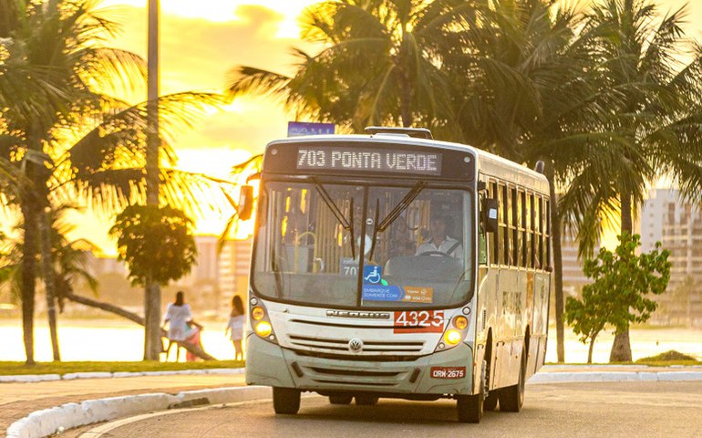 Verão Massayó contará com 31 linhas de ônibus de graça para o evento