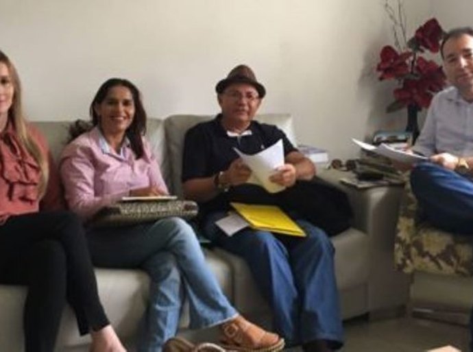 Prefeito de Igaci dribla crise ao elaborar PCC para servidores da Saúde