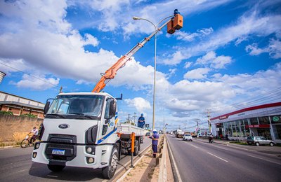  Arapiraca Iluminada: Prefeitura intensifica substituições de luminárias em LED na Rodovia AL-220