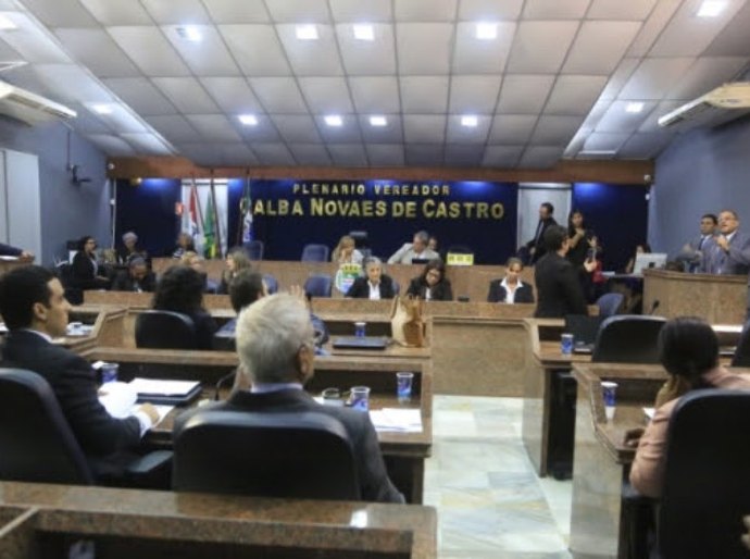 Vereadores criticam adoção de medidas sem participação da Câmara