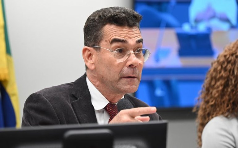 Comissão debate indicadores brasileiros sobre políticas de controle do tabaco
