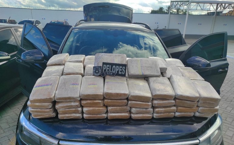 Polícia Militar apreende 121 quilos de drogas e 22 armas em uma semana