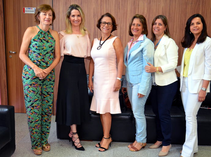 Mulheres são homenageadas solenidade no Tribunal de Contas de Alagoas