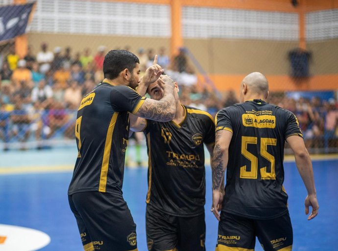 Esporte Clube Traipu goleia o São Brazense na estreia do Campeonato Alagoano de Futsal
