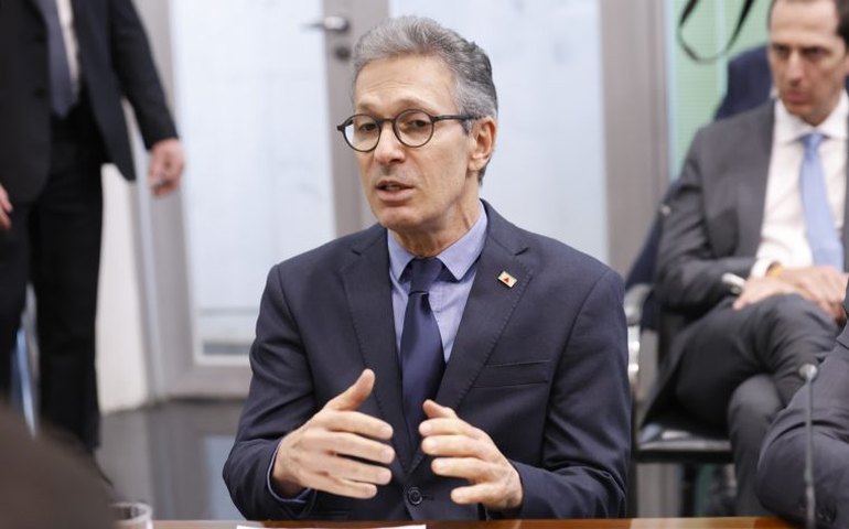 Assembleia de MG aprova venda da Copasa após articulação de Zema