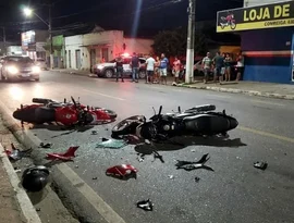 Noite de perigo no trânsito: colisão entre duas motos deixa três feridos em Arapiraca