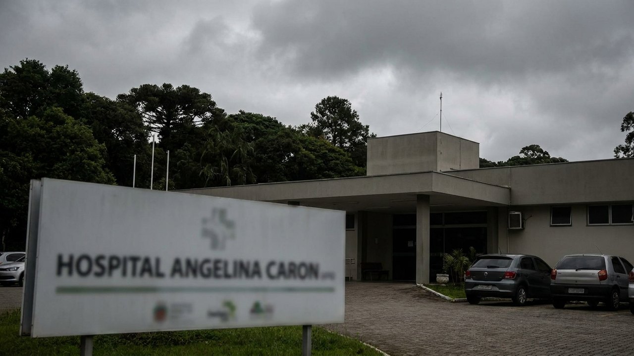MP denuncia médica após morte de seis crianças em UTI do Hospital Angelina Caron, no Paraná