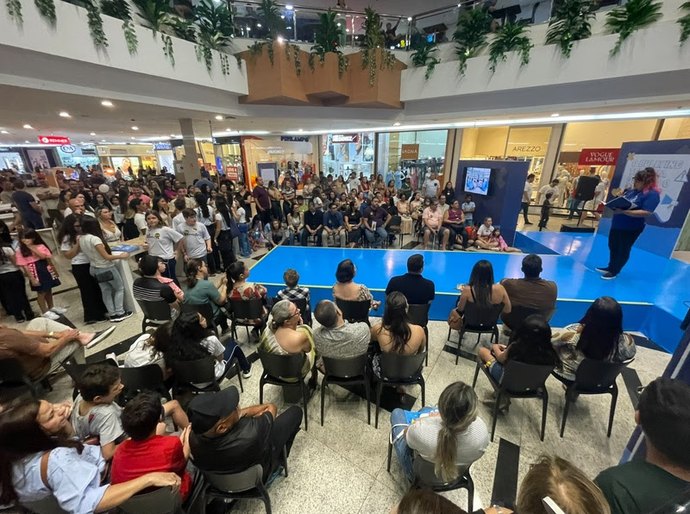 Colégio Marista promove ação no Maceió Shopping em alusão ao Dia Mundial de Combate ao Bullying